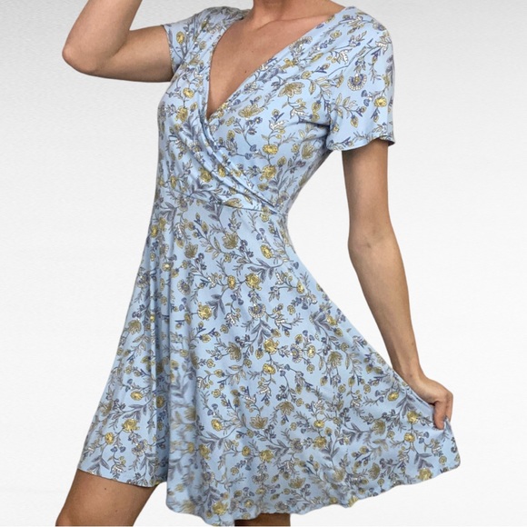 Rachel Ashwell | Sky Blue Botanical Short Sleeve Surplice V-Neck Mini Sundress - Picture 1 of 7